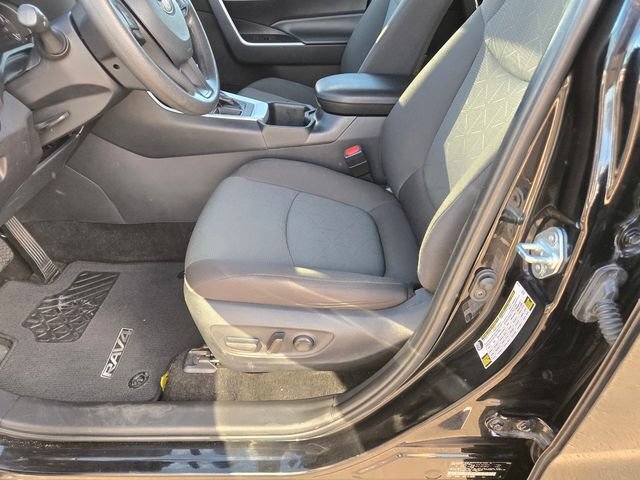 Used 2024 Toyota RAV4 XLE FWD image 19