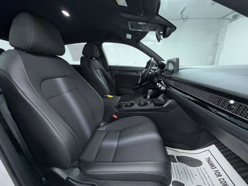 Used 2025 Honda Civic Sport image 11