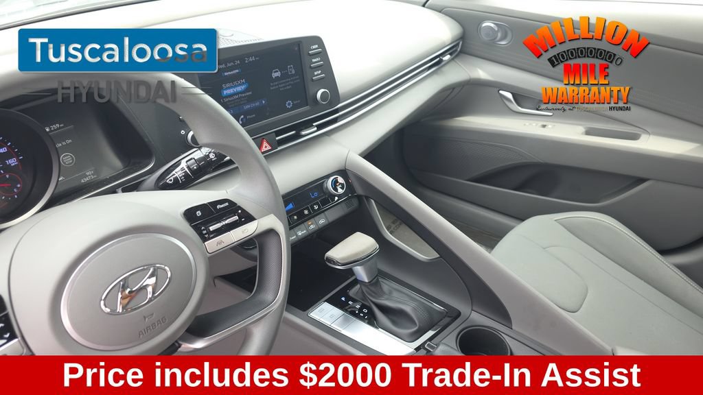 Used 2022 Hyundai Elantra SEL FWD image 22