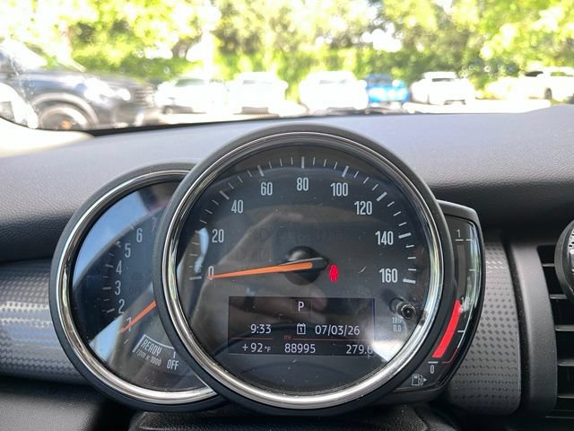 Used 2018 MINI Cooper 2-Door Hardtop FWD image 13
