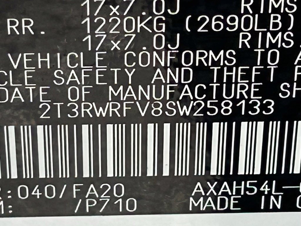 Used 2025 Toyota RAV4 XLE AWD/4WD image 52