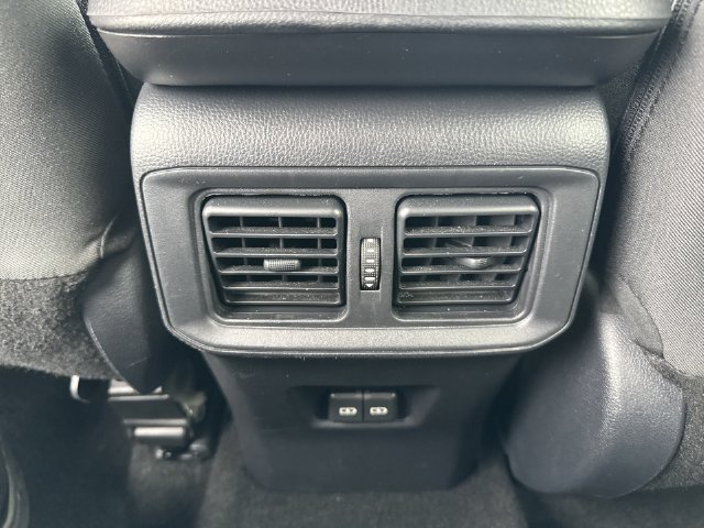 Used 2025 Toyota RAV4 XLE AWD/4WD image 20