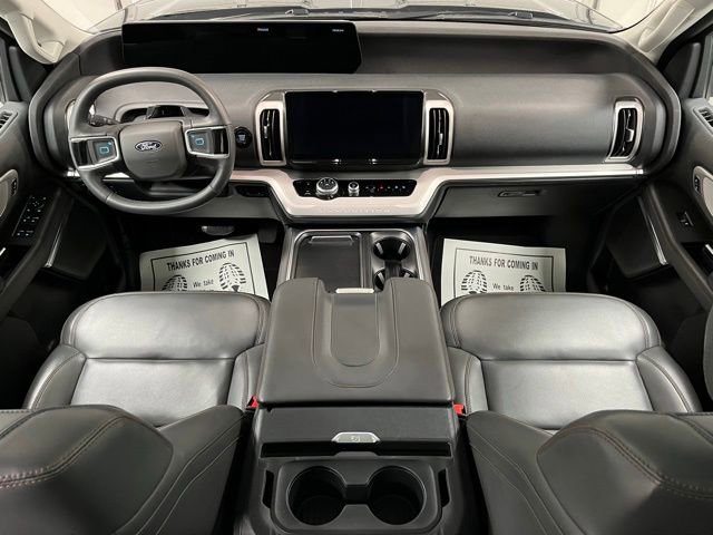 Used 2025 Ford Expedition Max Active AWD/4WD image 25