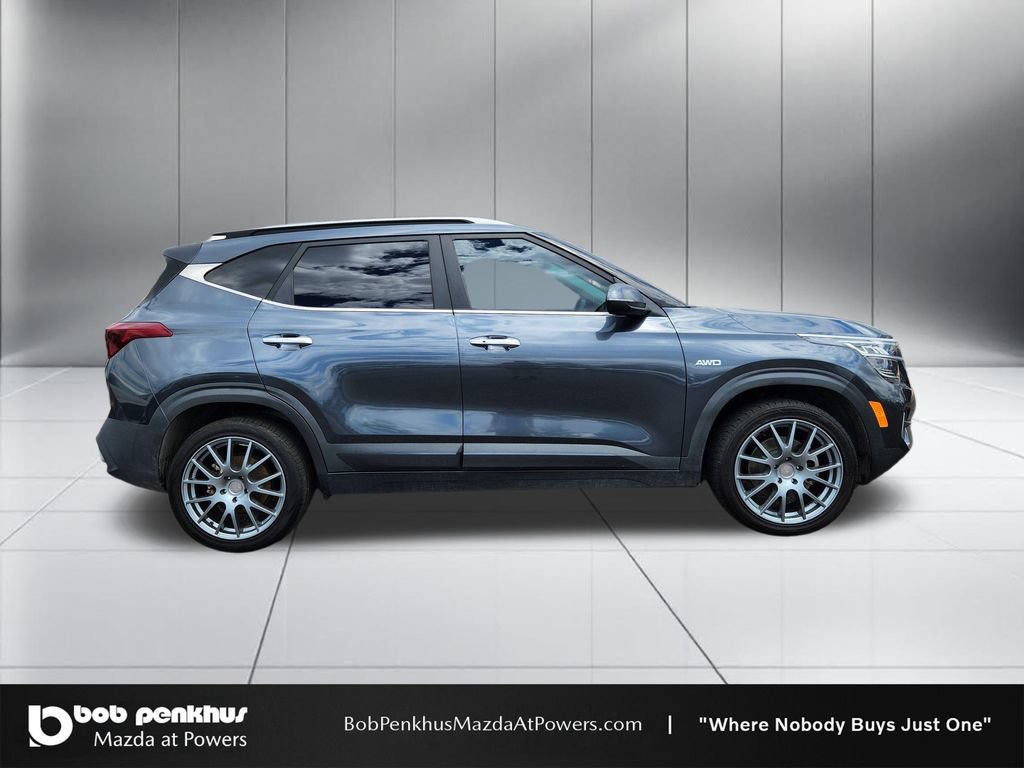 Used 2021 Kia Seltos SX w/ SX Sunroof Package AWD/4WD image 24