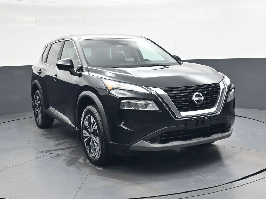 Used 2023 Nissan Rogue SV image 1