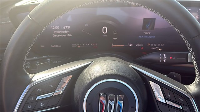 Certified 2025 Buick Envision Sport Touring image 14