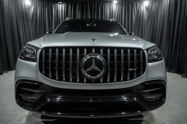 Used 2023 Mercedes-Benz GLS 63 AMG 4MATIC image 2