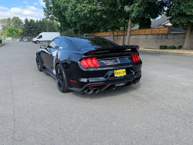 Certified 2021 Ford Mustang Shelby GT500 w/ Technology Package RWD image 3