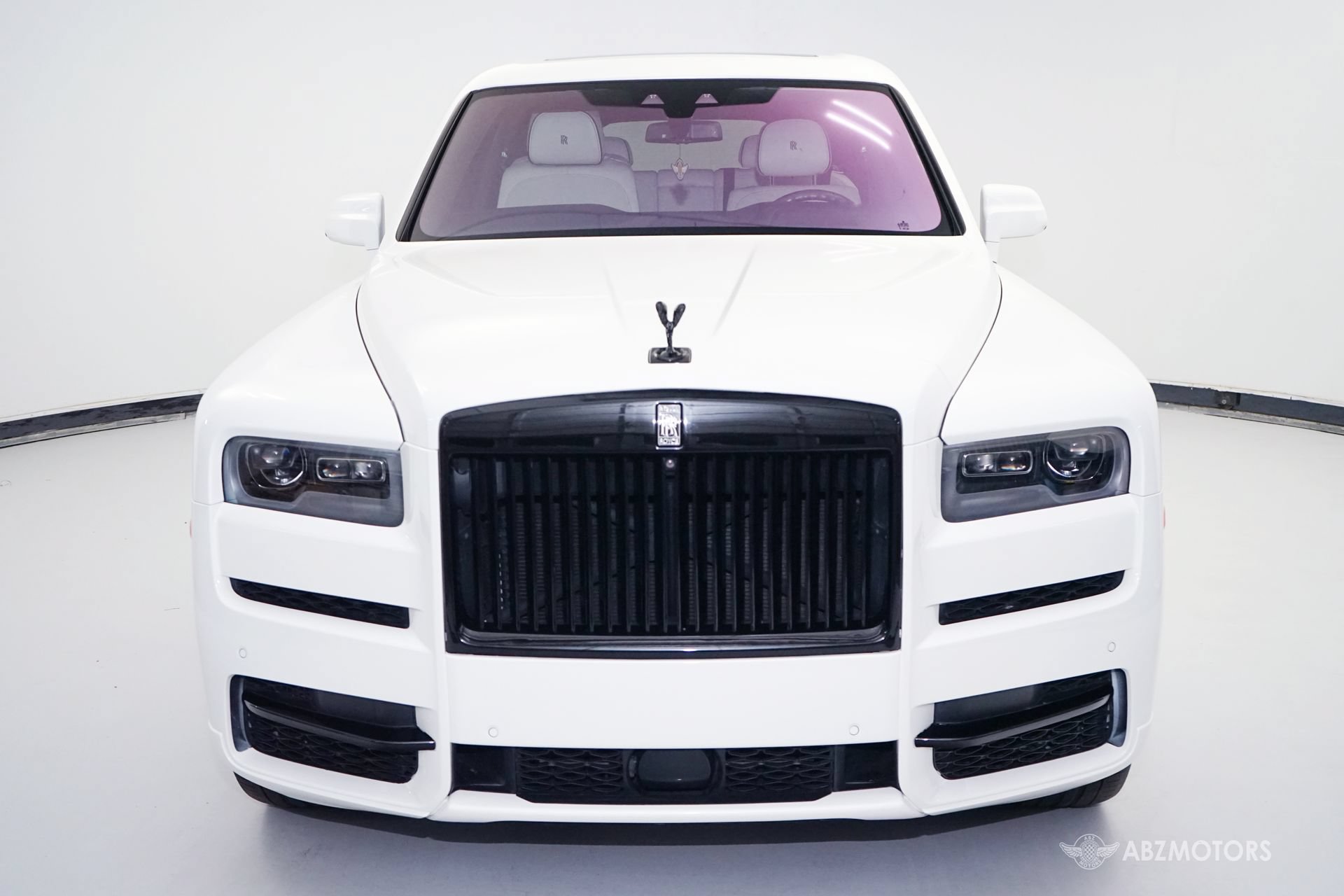 Used 2019 Rolls-Royce Cullinan AWD/4WD image 3