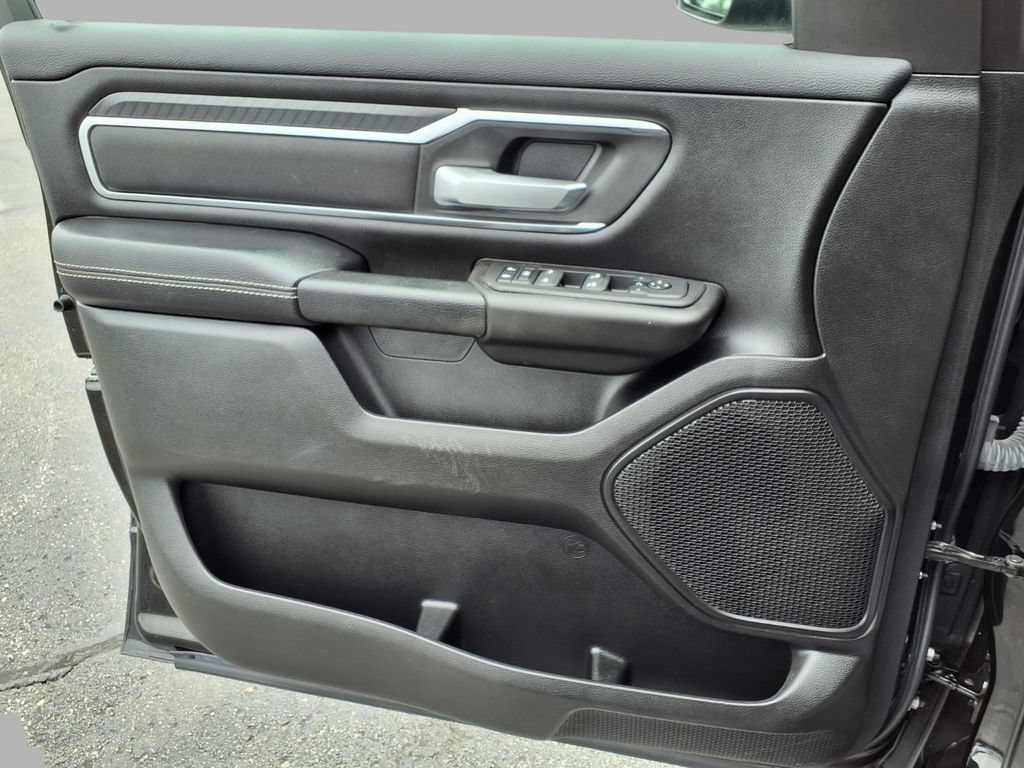 Certified 2025 RAM 1500 Big Horn AWD/4WD image 17