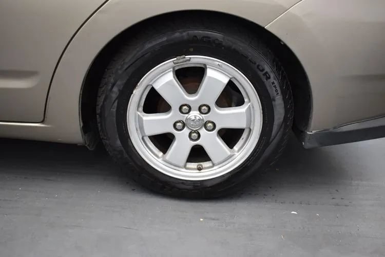 Used 2006 Toyota Prius FWD image 32