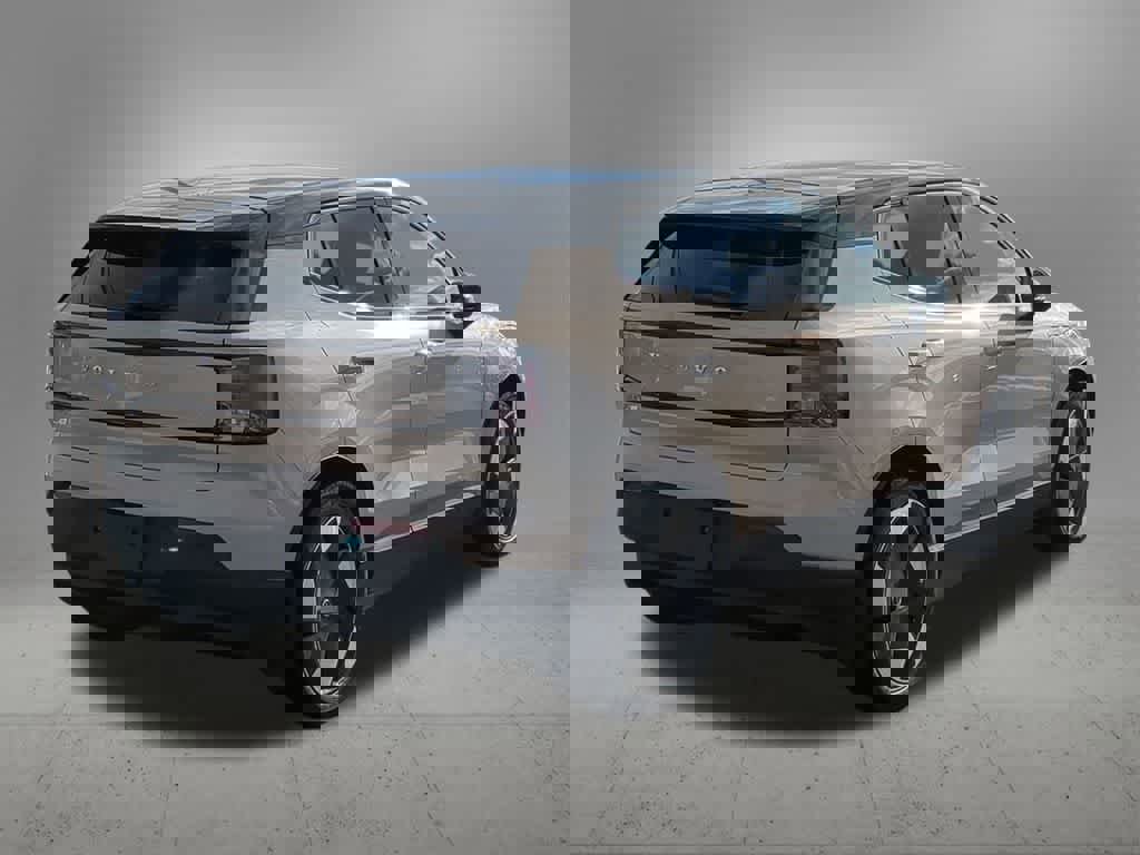 New 2026 Volvo EX30 Plus w/ Protection Package Premier image 6