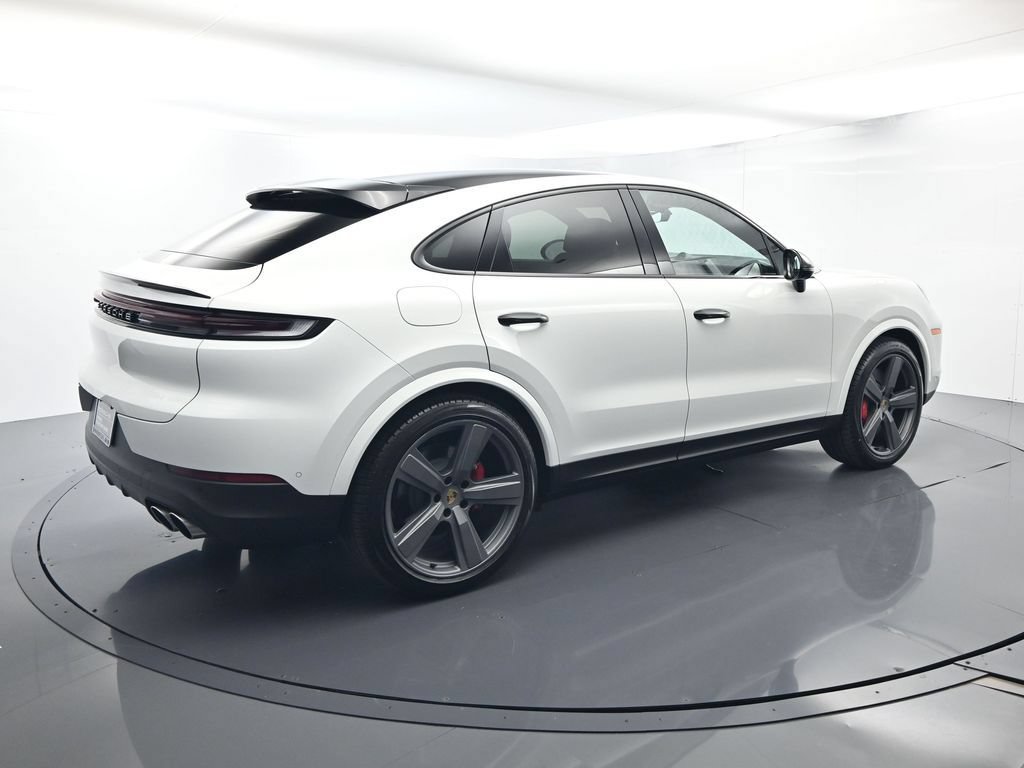 Certified 2024 Porsche Cayenne S AWD/4WD image 15
