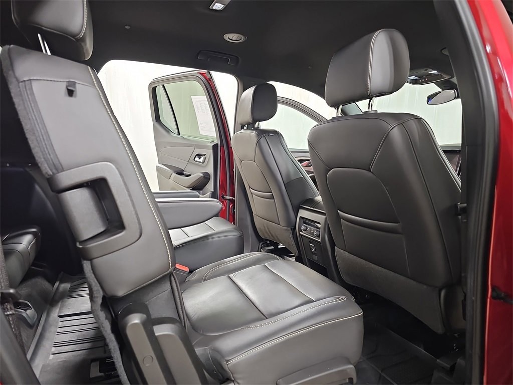 Certified 2023 Chevrolet Traverse LT w/ LPO, Floor Liner Package image 17