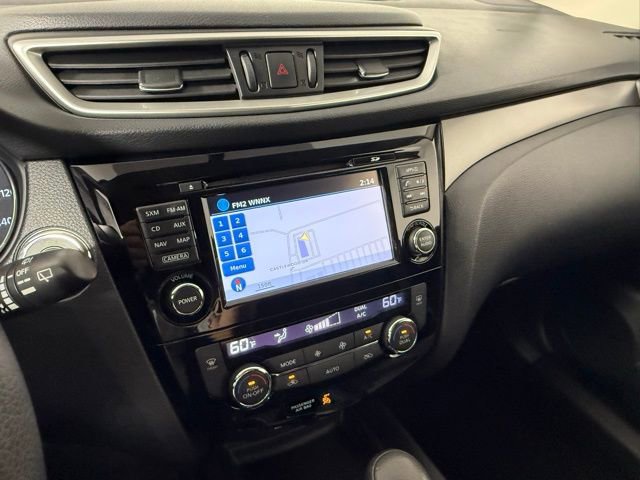 Used 2016 Nissan Rogue SV w/ SV Premium Package image 21