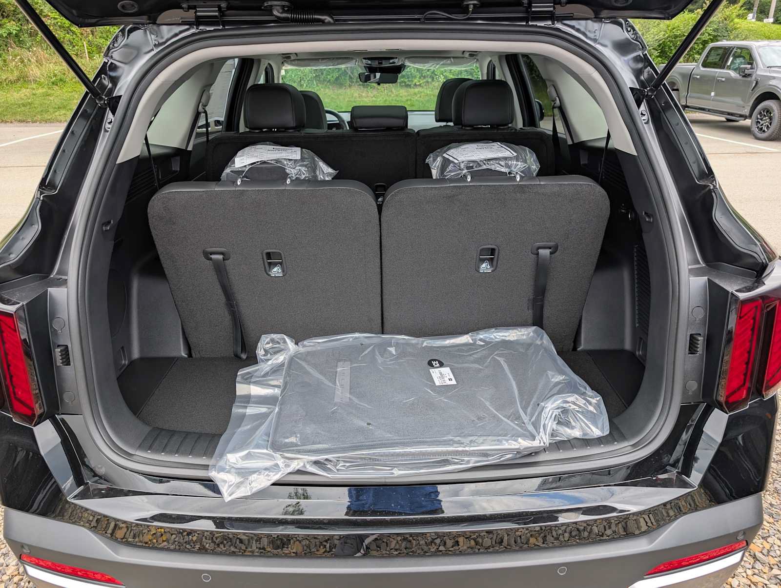 New 2026 Kia Sorento S w/ S Panoramic Sunroof Package AWD/4WD image 7