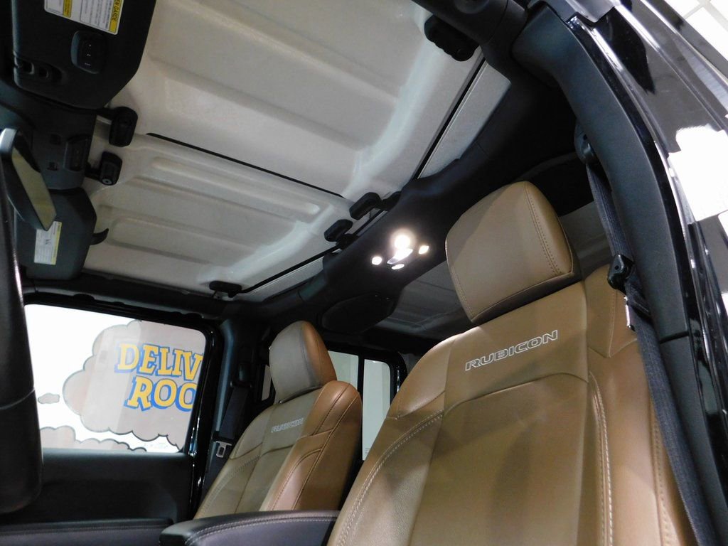 Used 2022 Jeep Wrangler Unlimited Rubicon 4xe w/ Dual Top Group image 43