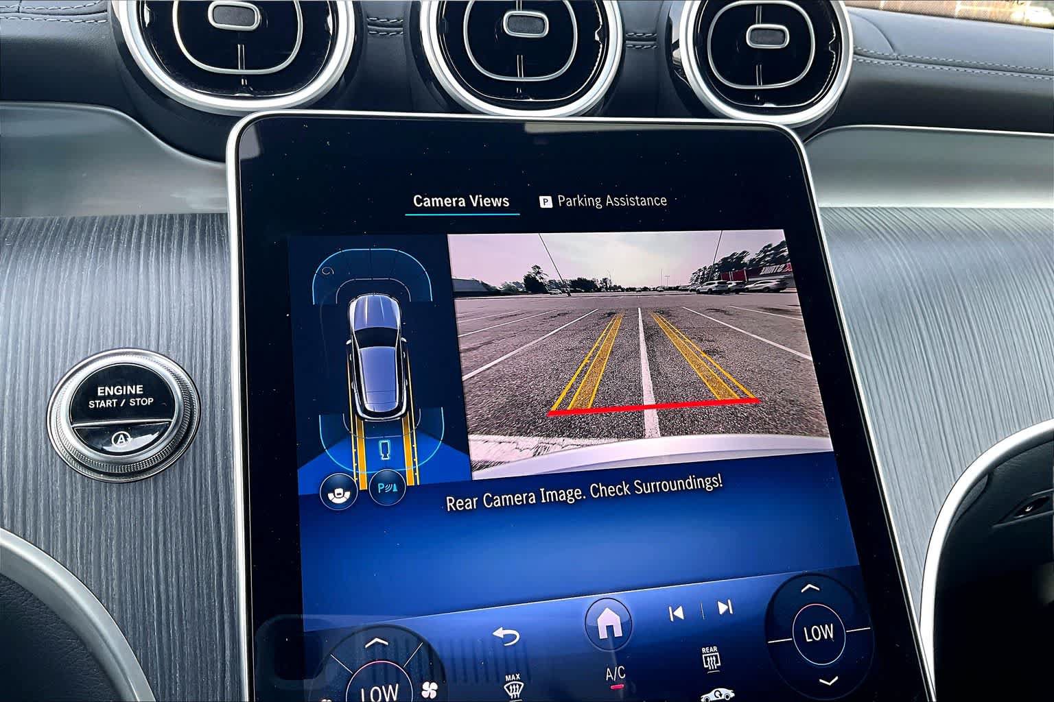 Used 2025 Mercedes-Benz GLC 300 image 27