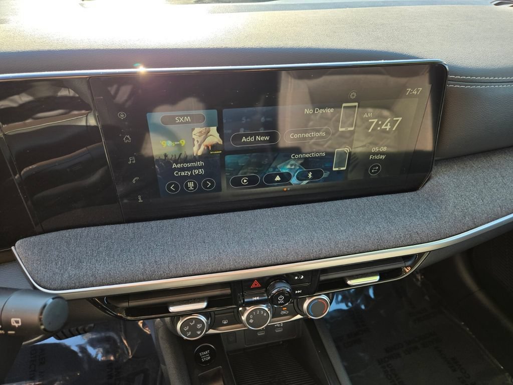 Certified 2025 Nissan Kicks SV FWD image 23