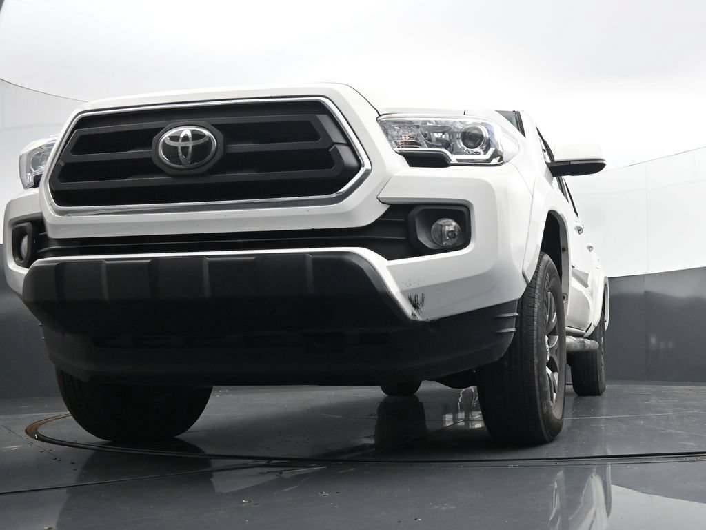 Used 2023 Toyota Tacoma SR5 AWD/4WD image 19