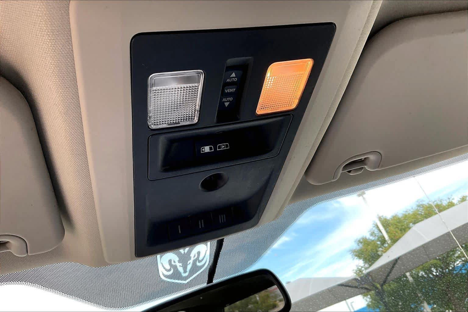 Used 2010 Dodge Ram 2500 Truck Laramie w/ Protection Group AWD/4WD image 30