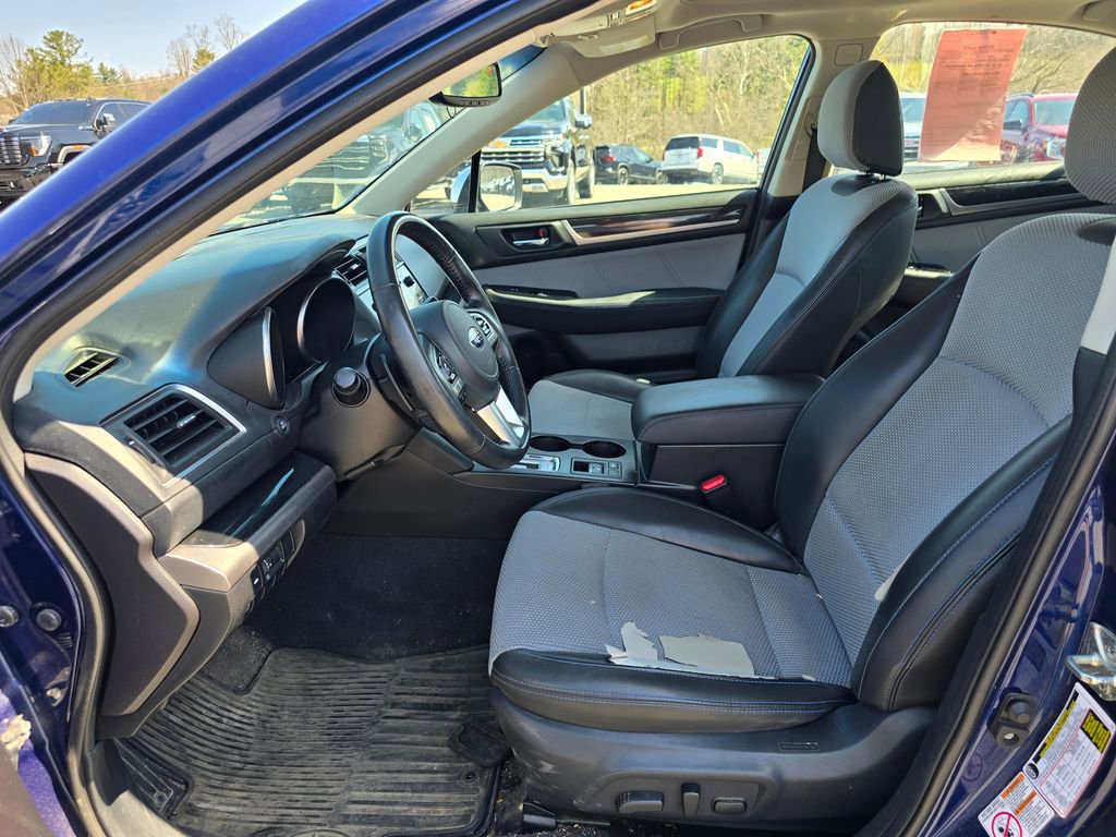 Used 2017 Subaru Legacy 2.5i Sport image 4