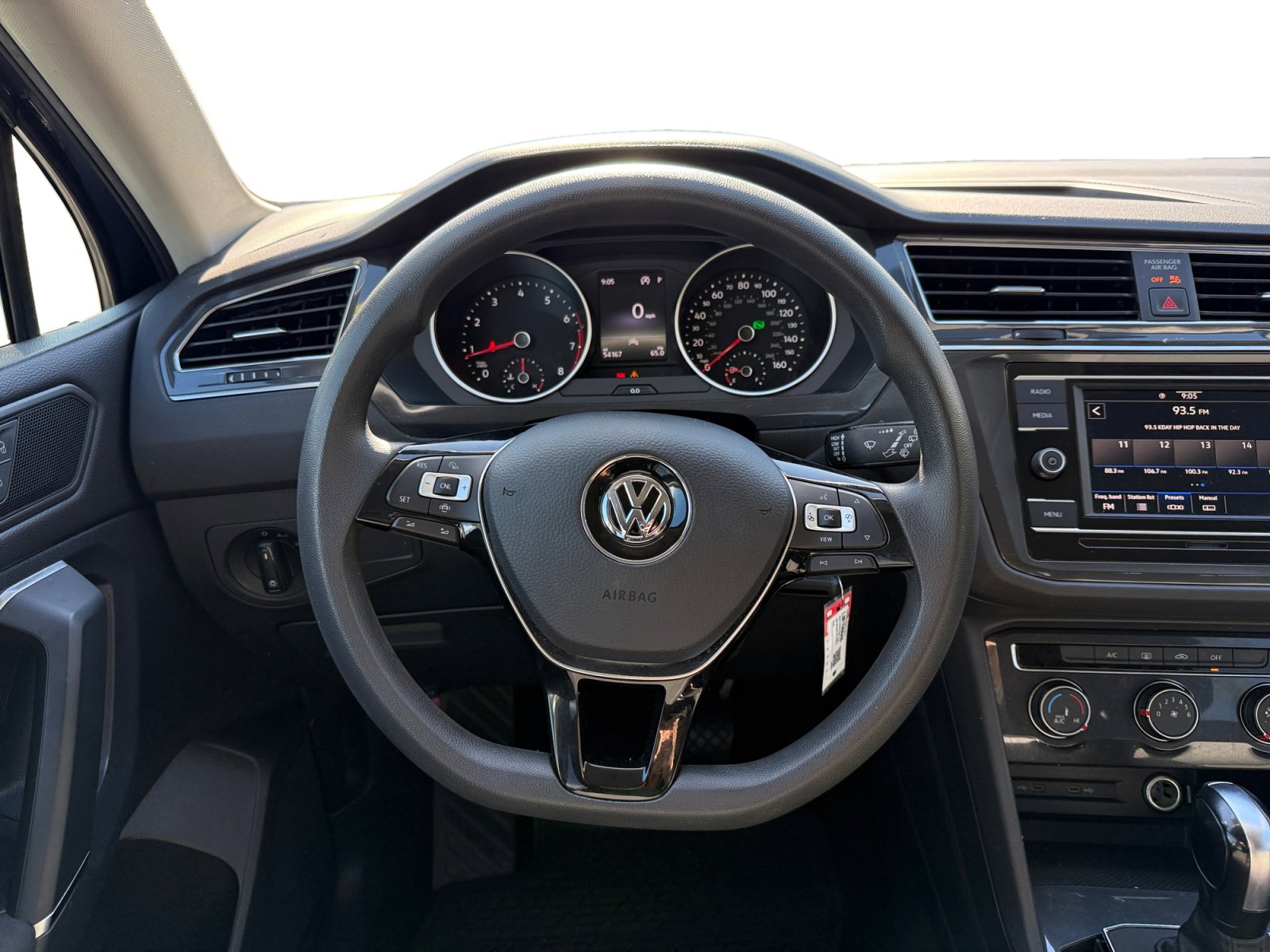 Used 2020 Volkswagen Tiguan S image 12