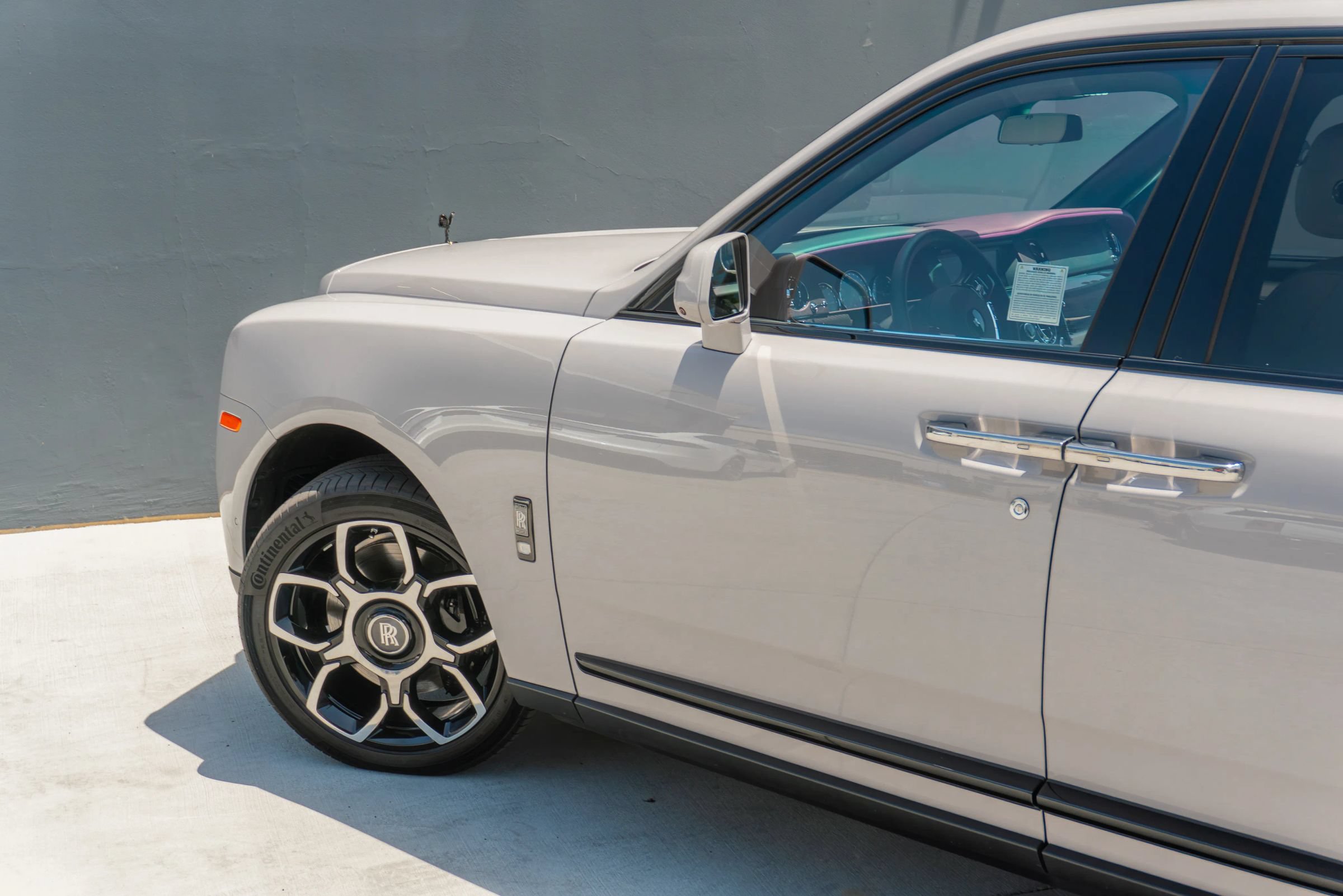Used 2024 Rolls-Royce Cullinan Black Badge AWD/4WD image 46