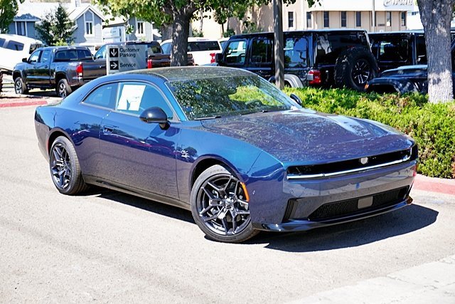 New 2024 Dodge Charger R/T w/ Plus Group image 3