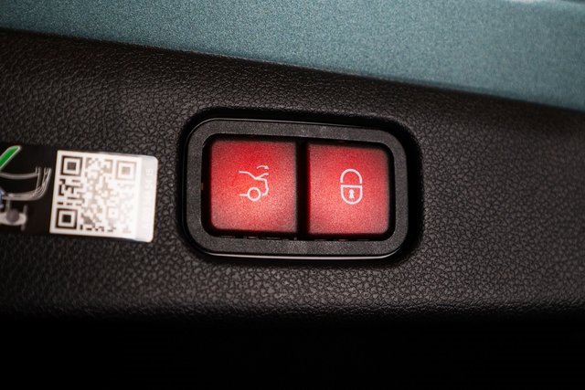 New 2026 Mercedes-Benz E 350 4MATIC Sedan image 34