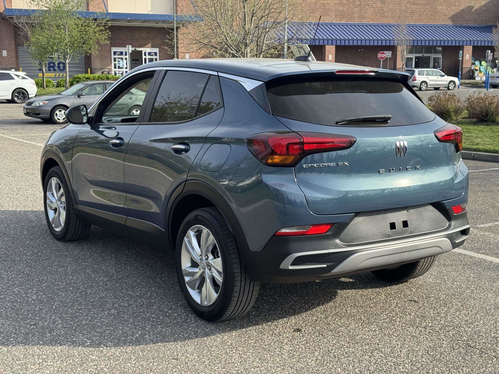 Used 2024 Buick Encore GX Preferred image 5