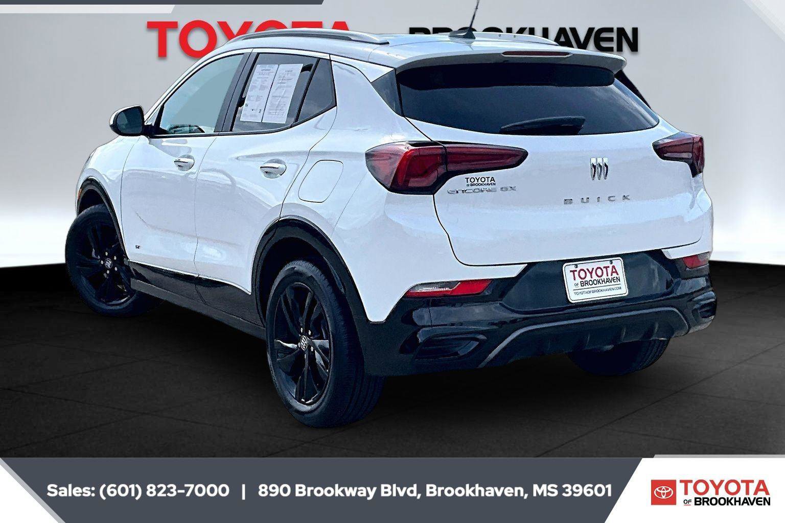 Used 2026 Buick Encore GX Sport Touring w/ Comfort Package FWD image 2