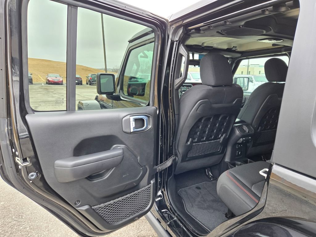 Used 2021 Jeep Wrangler Unlimited Rubicon image 26