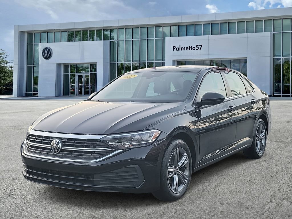 Used 2022 Volkswagen Jetta SE w/ Panoramic Sunroof Package image 3