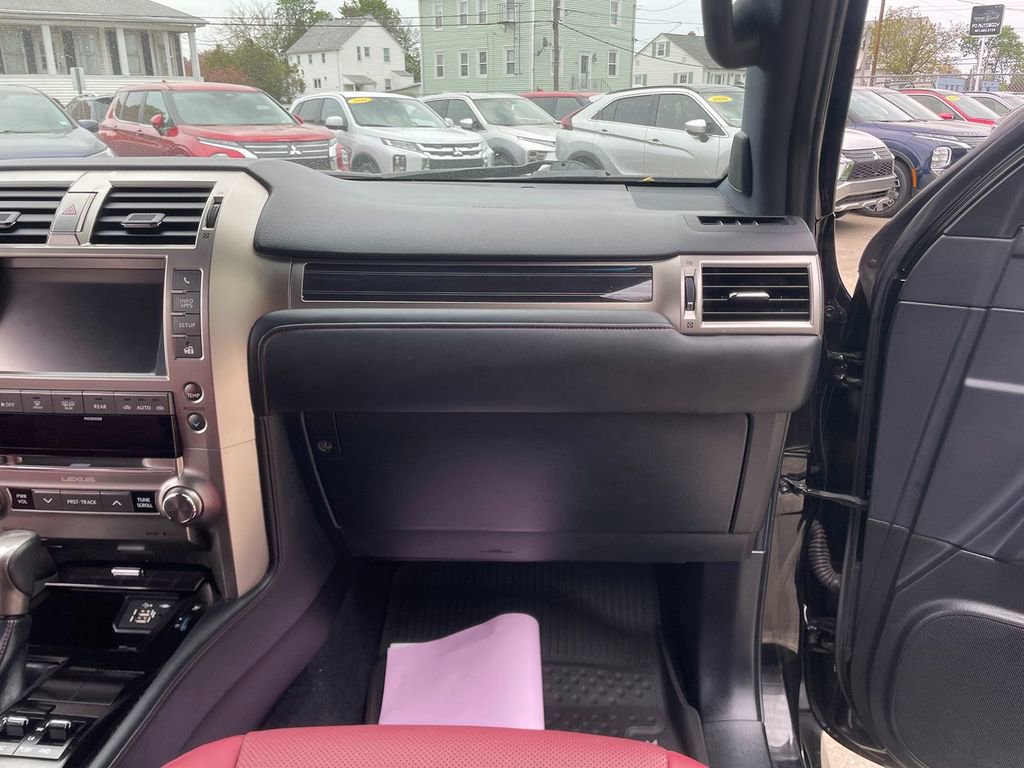 Used 2021 Lexus GX 460 Premium w/ Premium Package AWD/4WD image 29