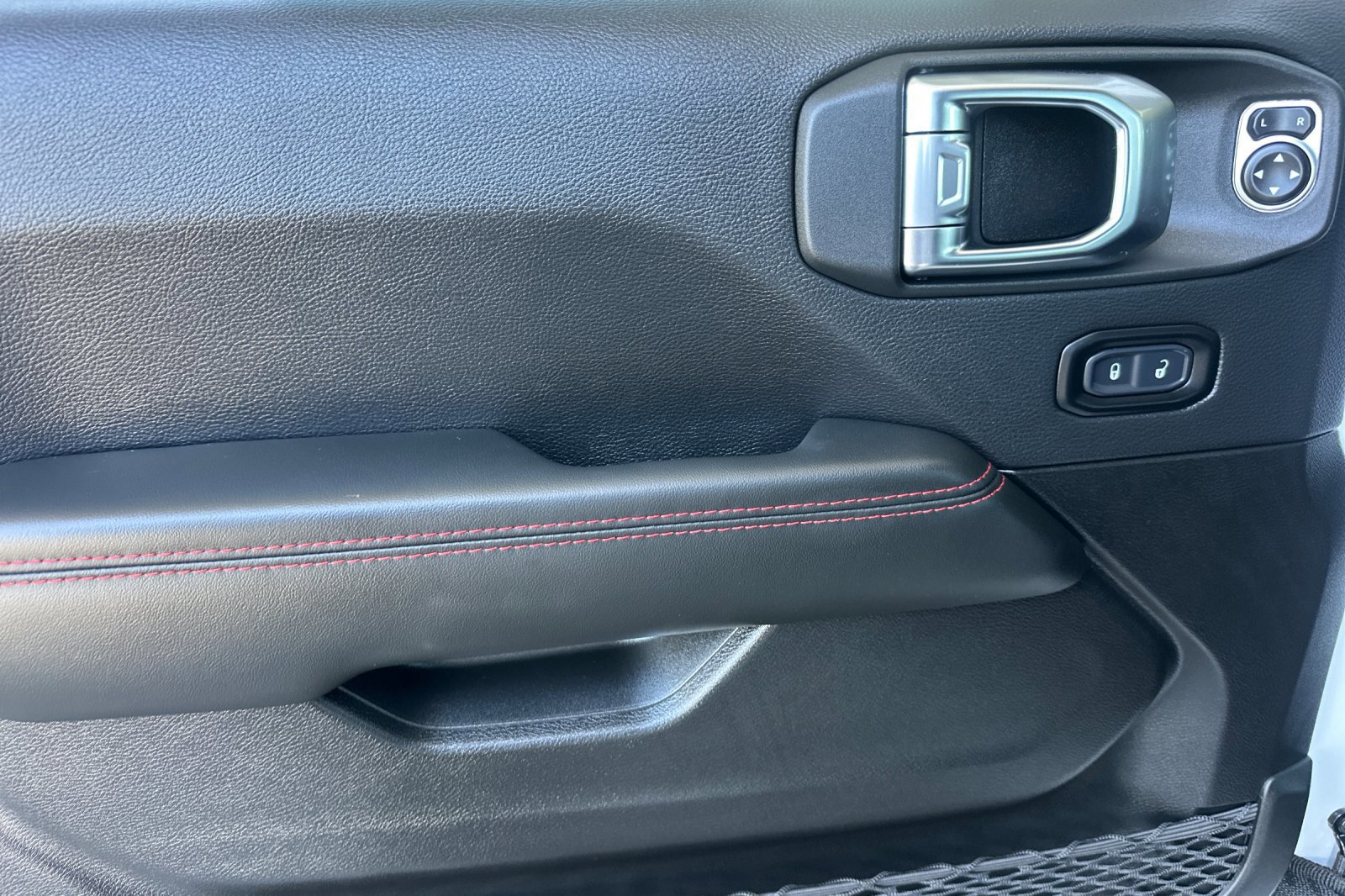 New 2025 Jeep Gladiator Rubicon image 11