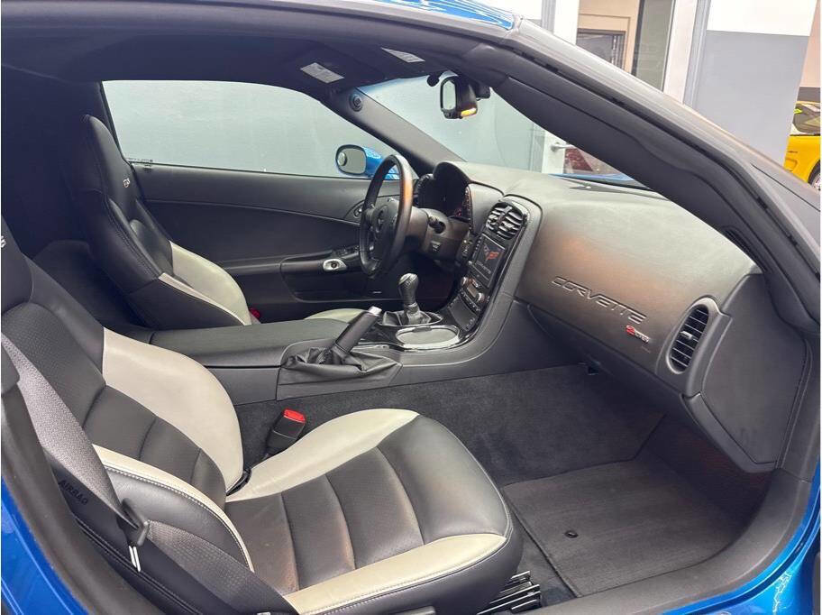 Used 2008 Chevrolet Corvette Z06 RWD image 6