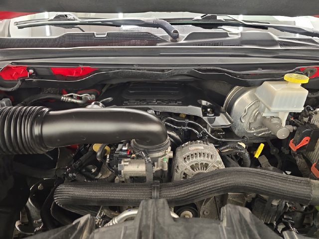 Used 2019 RAM 1500 Laramie AWD/4WD image 40