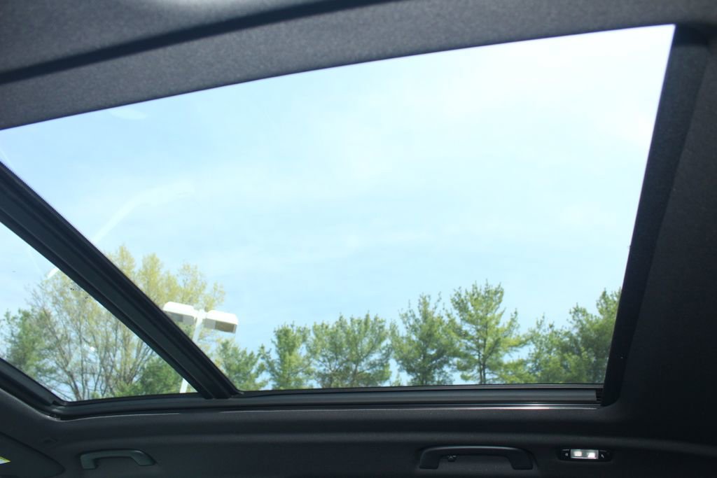 New 2026 BMW X5 xDrive50e w/ M Sport Package image 22