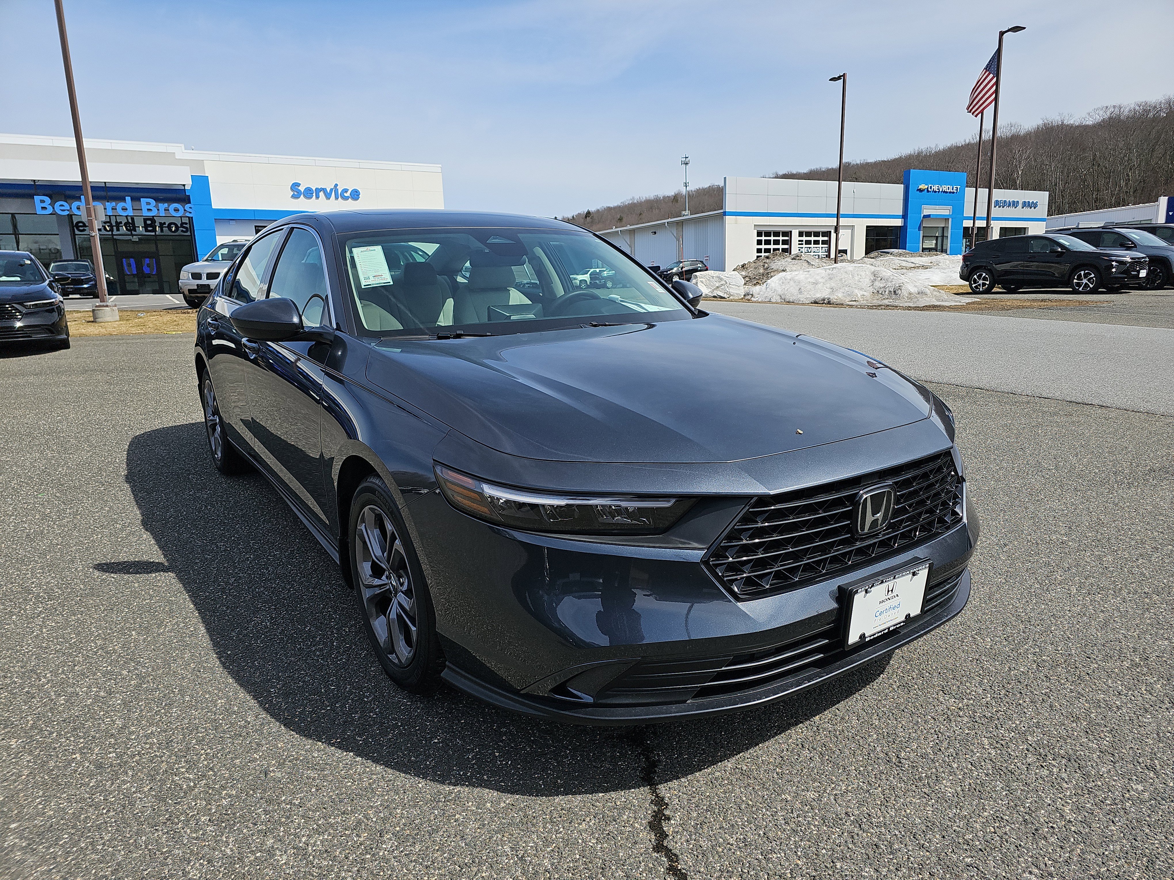 Certified 2023 Honda Accord EX image 3