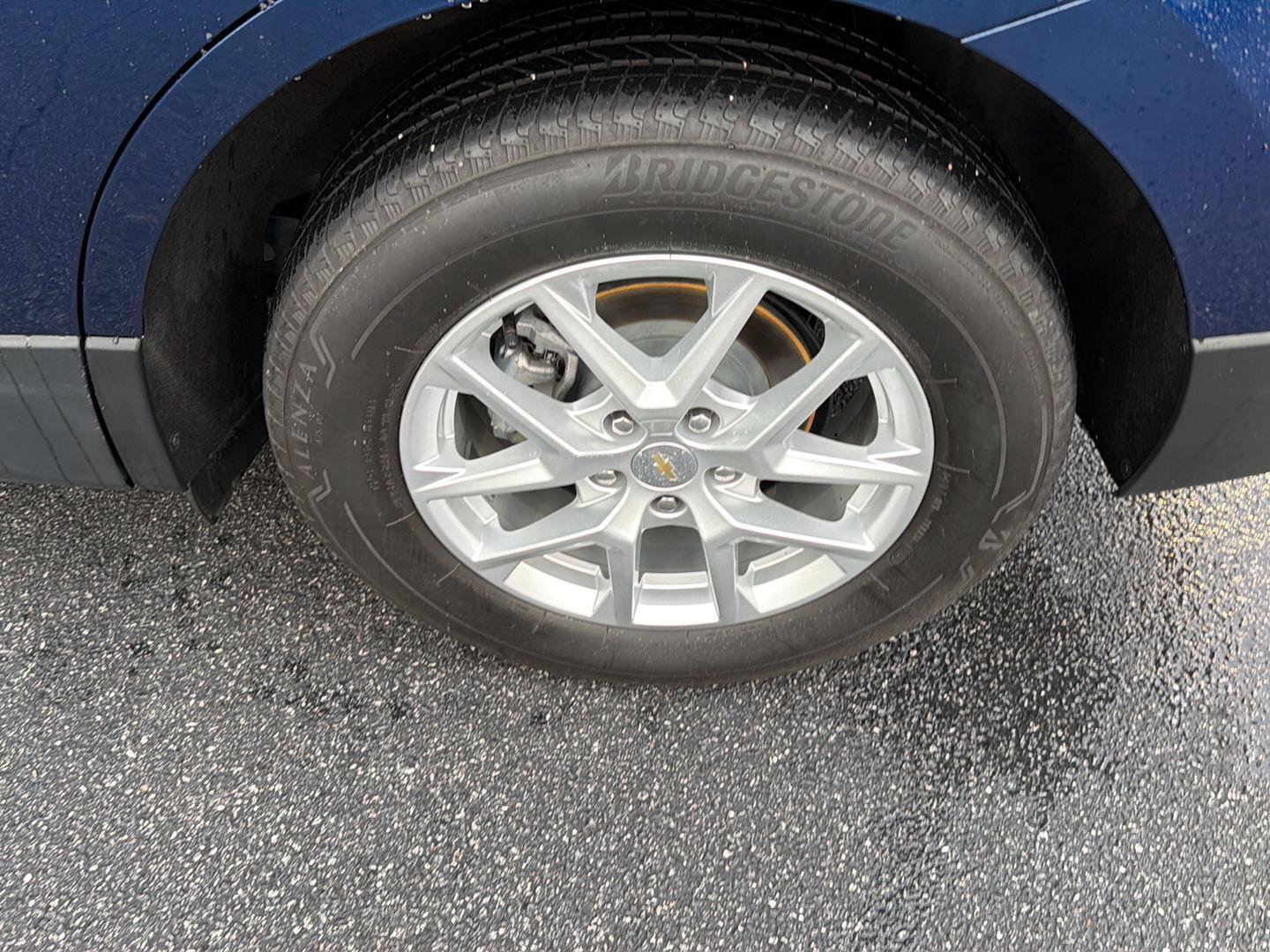 Used 2022 Chevrolet Equinox LS AWD/4WD image 35