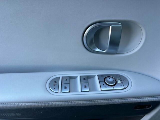 Used 2023 Hyundai Ioniq 5 Limited image 11