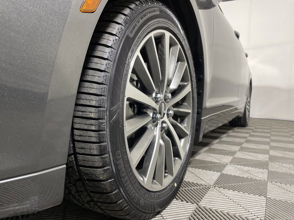 Used 2017 Lincoln MKZ Premiere image 26