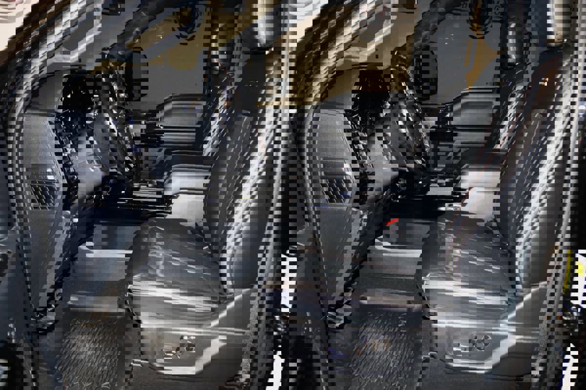 Used 2022 Ford F350 Platinum image 40