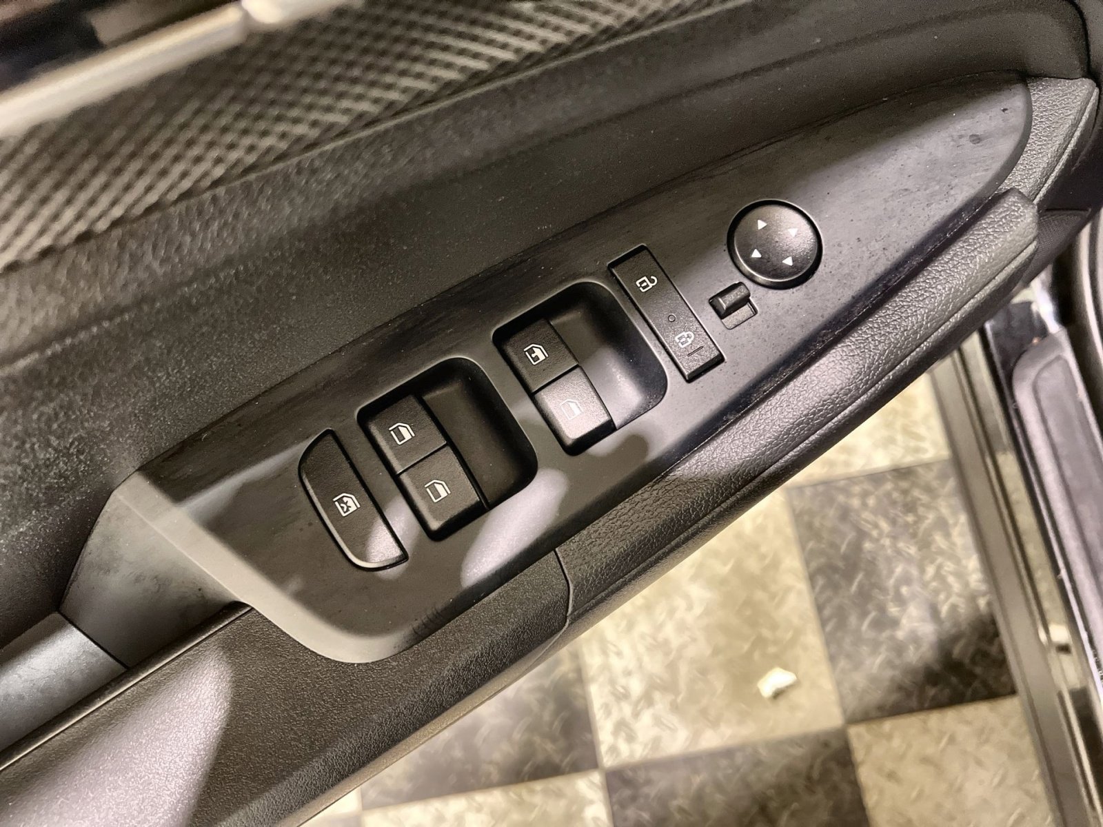 Used 2023 Kia Sportage LX image 32