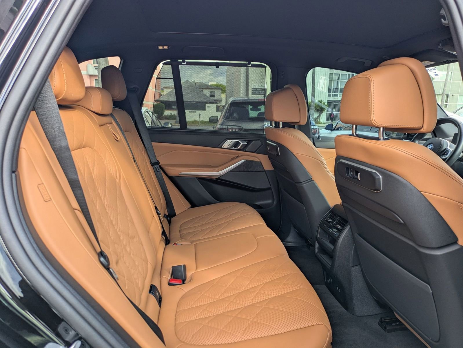 Used 2025 BMW X5 M60i w/ Executive Package image 31