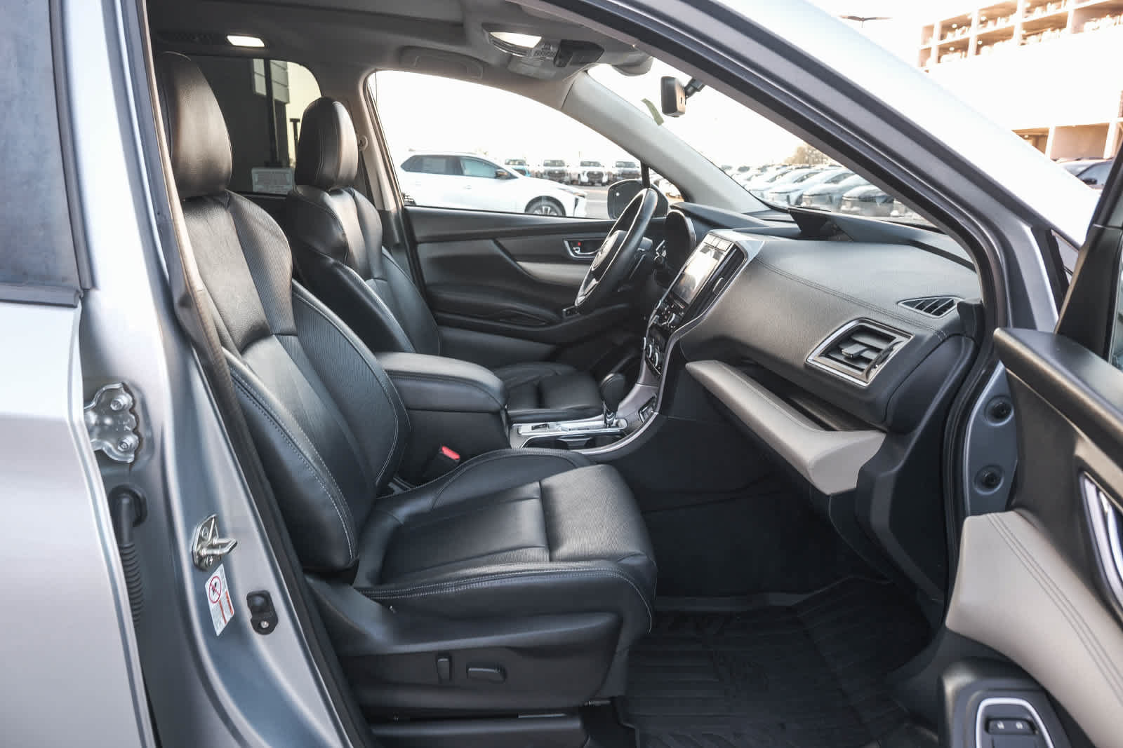 Used 2020 Subaru Ascent Limited w/ Technology Package AWD/4WD image 18