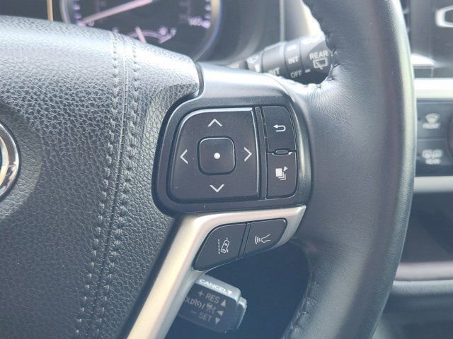 Used 2019 Toyota Highlander XLE image 30