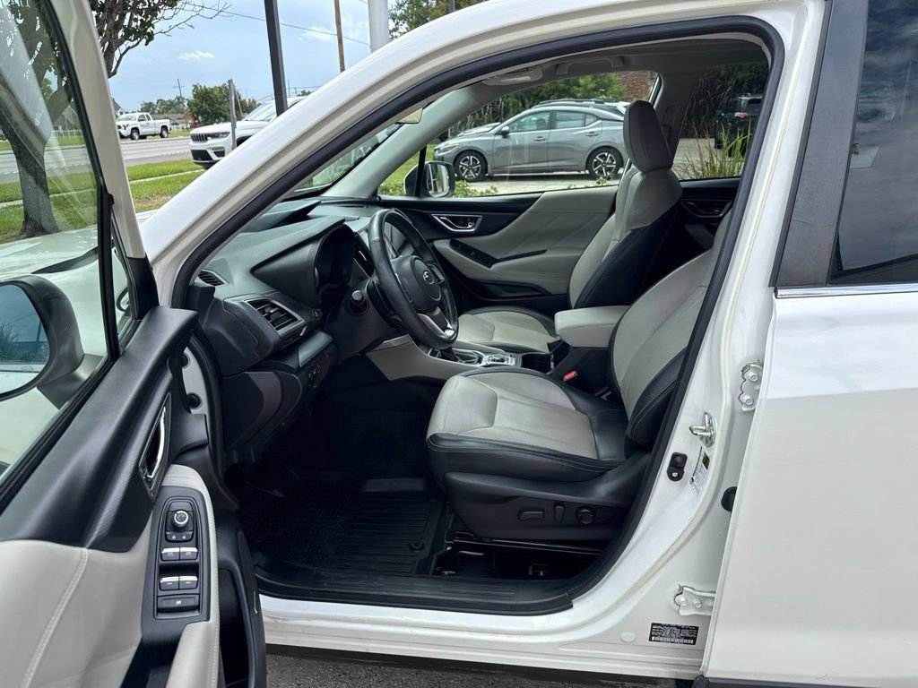 Used 2021 Subaru Forester Limited AWD/4WD image 9
