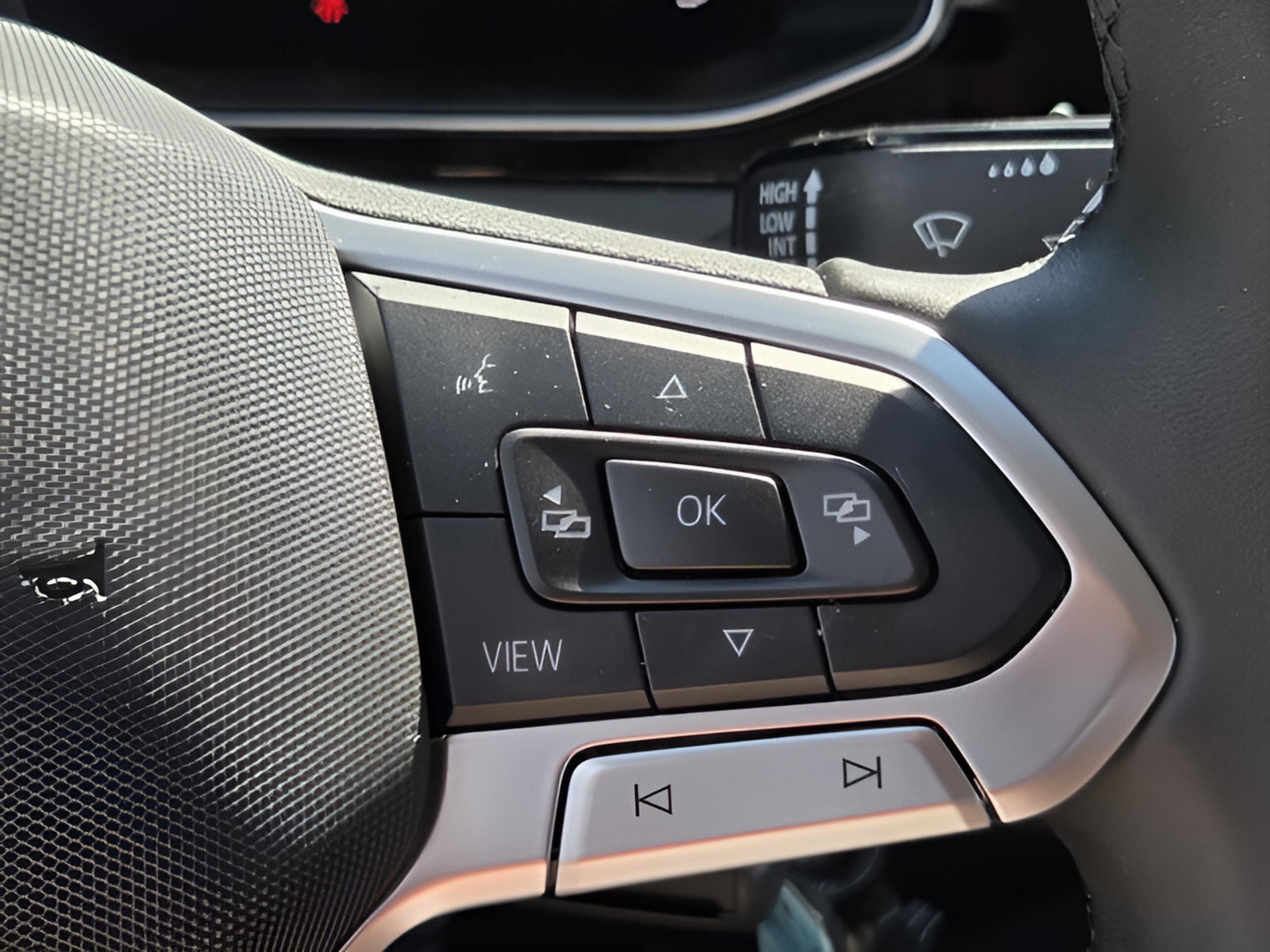 Used 2025 Volkswagen Jetta S FWD image 12